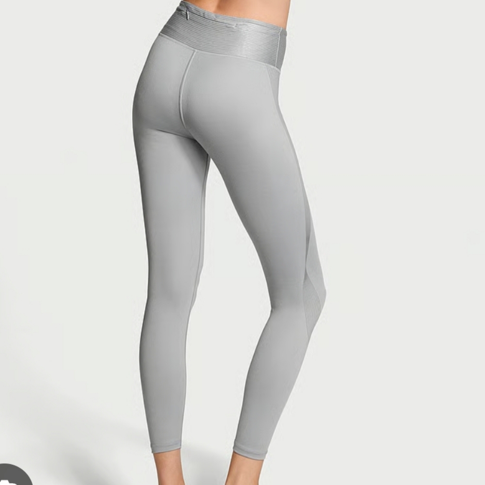 NWT Victoria’s Secret Sport Shine Essential Leggings, Rare, Size M - Picture 5 of 16